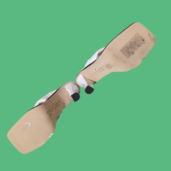 Circus by Sam Edelman White Women's Sandals - Picture 6 of 9